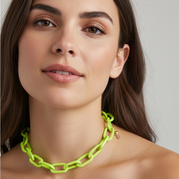 Jewelry - ❤️Neon Green Chain Necklace